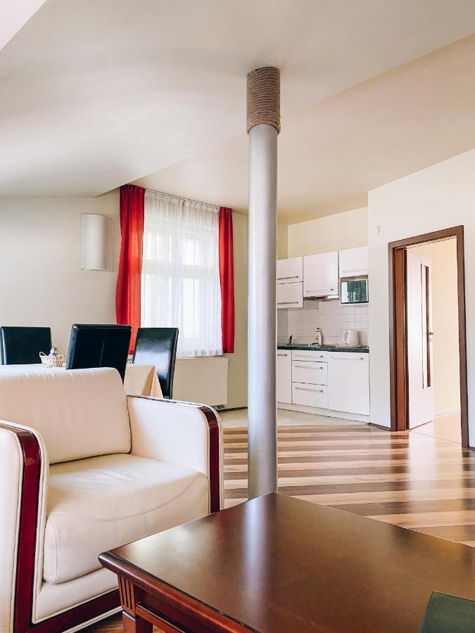 Riverside Apartments Thalia Karlovy Vary Luaran gambar
