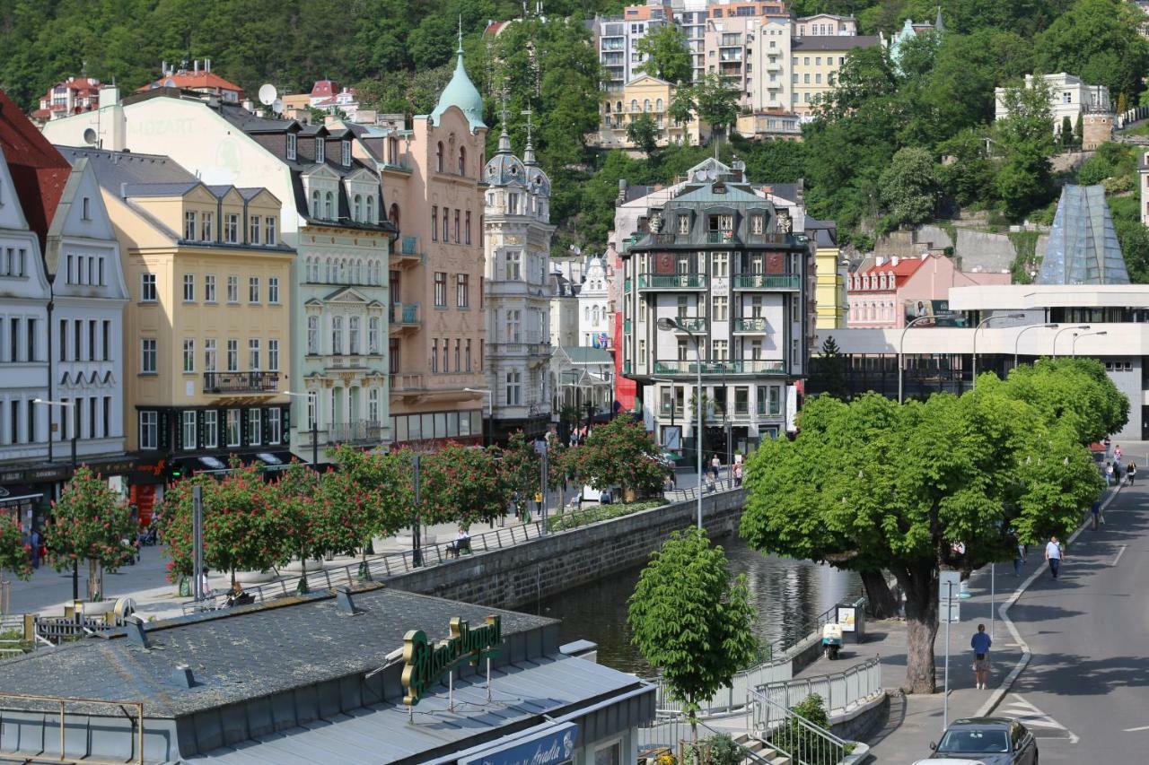Riverside Apartments Thalia Karlovy Vary Luaran gambar